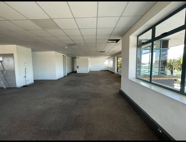 273M² OFFICE TO LET IN RIVONIA